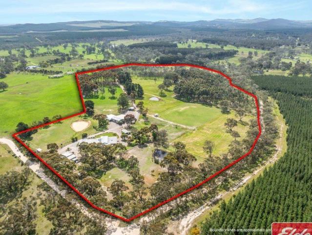 Aurora Sky Three Homes / 20 Hectares / Privacy and Seclusion
