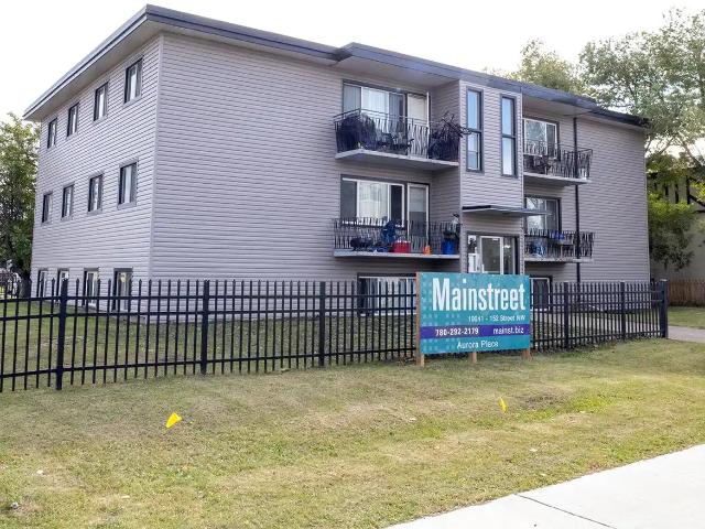 Aurora Place Apartments