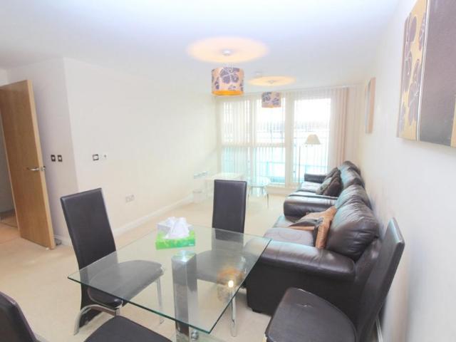 Aurora, Trawler Road, Maritime Road. 2 bed flat to rent £1,000 pcm £231 pw