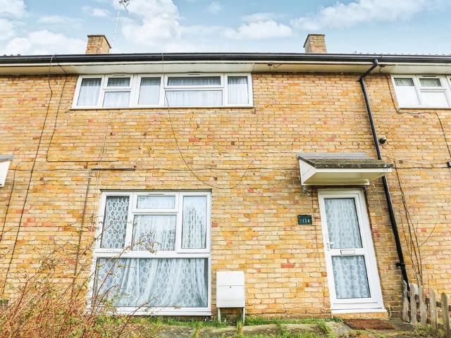 Austen Paths, Hertfordshire SG2 3 bed terraced house to rent £1,500 pcm £346 pw