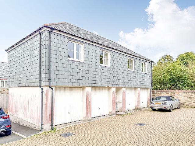 Austin Close, Liskeard PL14, 2 bed property to rent, £900 pcm | PrimeLocation