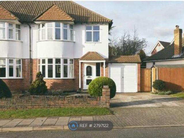 Austin Avenue, Bromley BR2, 3 bed semi detached house to rent, £3,000 pcm | PrimeLocation