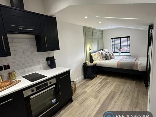 Austin Street, Northampton, NN1 1 bed in a house share to rent £825 pcm £190 pw
