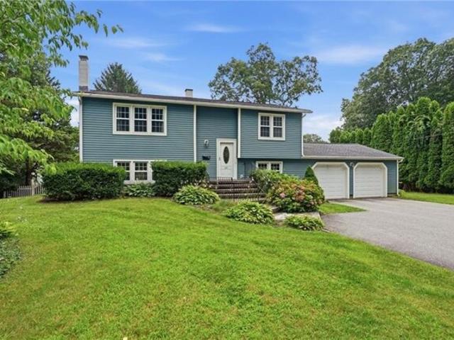 Austin Rd, North Kingstown, Home For Sale