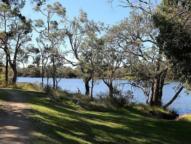 Australind Clifton Park