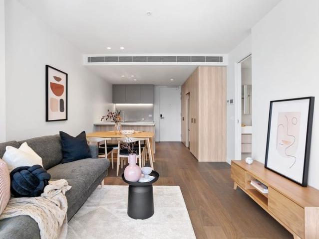 AUSTRALIAN LUXURY THAT FEELS LIKE HOME!