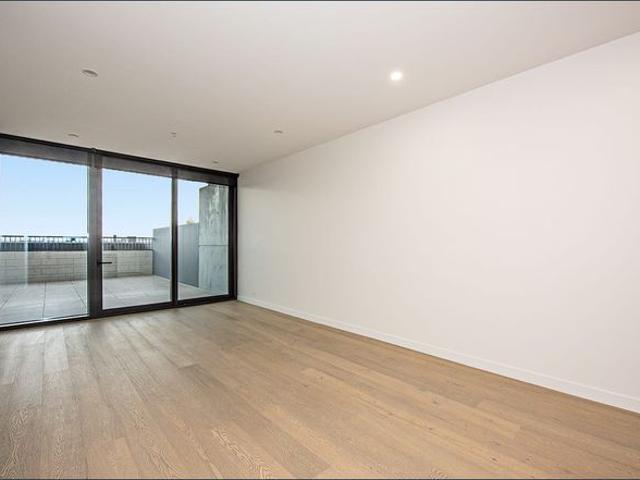 AUSTRALIAN LUXURY THAT FEELS LIKE HOME – IN THE HEART OF RICHMOND!