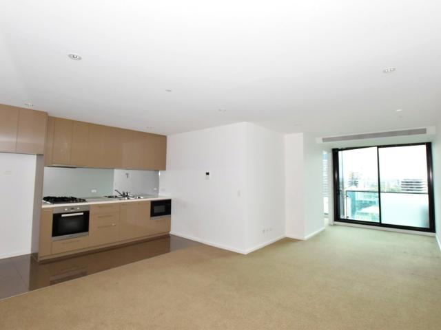 Australis: 24rd Floor Unbelievable City Location!