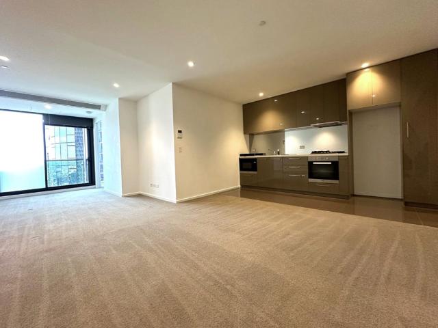 Australis: Stunning Two Bedroom Apartment in the Perfect City Location!
