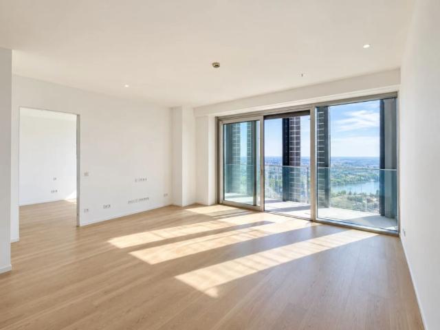 Austria’s Highest 2 Room Residence: A Front Row Seat to the Sunrise: DC2 Tower