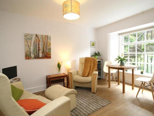 Austrian Honorary Consulate, 9 Inverleith Row, City of Edinburgh, EH3 5JZ, United Kingdom | 1 bed apartment for rent #1252257 | Rentberry