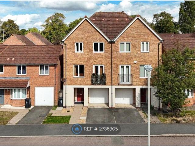 Austwick Close, Leicester LE4, 3 bed semi detached house to rent, £1,350 pcm | PrimeLocation
