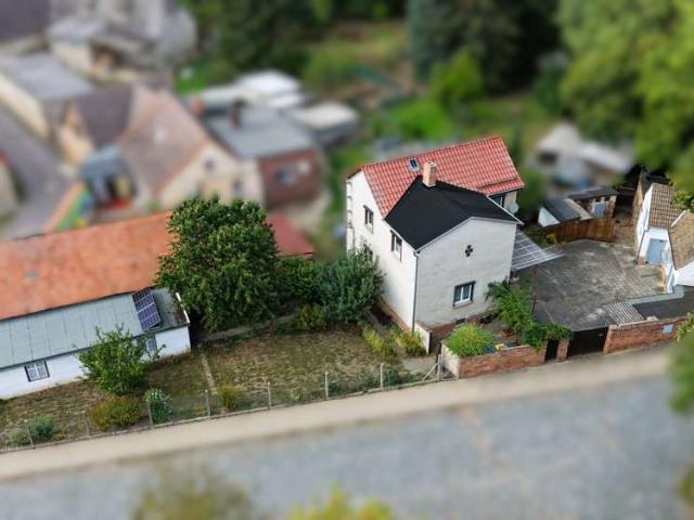 Aus alt mach deins! Haus mit Garten, Garage & Nebengelass in Reinstedt Ärmel hoch, Ideen raus!