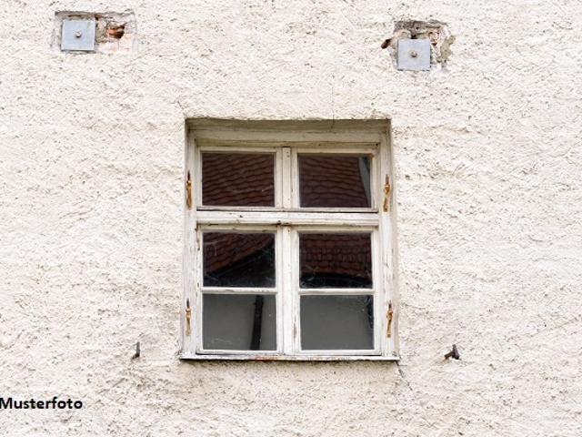 Aus Alt mach Neu! Wohnhaus mit Stallteil und Waldgrundstück