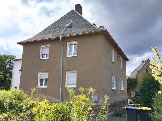 Aus Alt wird Neu – Doppelhaushälfte mit Entwicklungspotenzial in Burgstädt