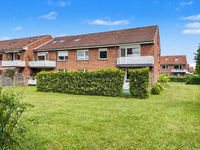 Ausbaupotenzial inklusive: 5 Zimmer Wohnung mit möglicher Spitzbodenperspektive in Flensburg
