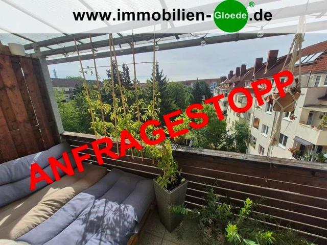 Ausblick ins Grüne 2 Raum Whg im DG 3. Etage mit großem Balkon ab November frei Carmerstraße