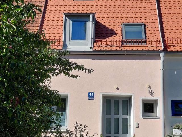außergewöhnlich charmantes RMH in Waldperlach