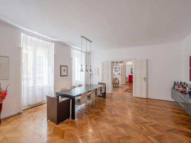 Außergewöhnlich schönes Altbaujuwel in Otto Wagner Haus