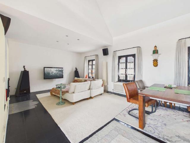 Aussergewöhnliche 4,5 Zi. Maisonettewohnung in der begehrten Karlsruher Südstadt