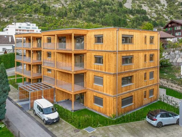 Aussergewöhnliche 5.5 Zimmer Attikawohnung in Steg