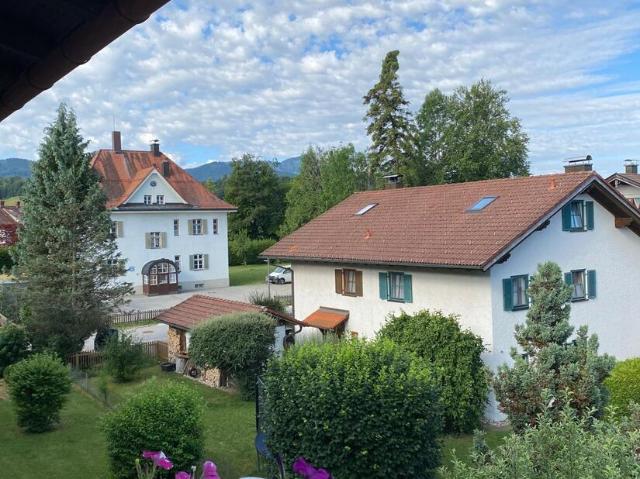 Außergewöhnliche 3 Zimmer Wohnung im schönen Chiemgau