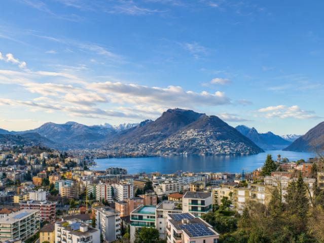 Außergewöhnliche 3.5 Zimmer Wohnung mit Seeblick in Pazzallo