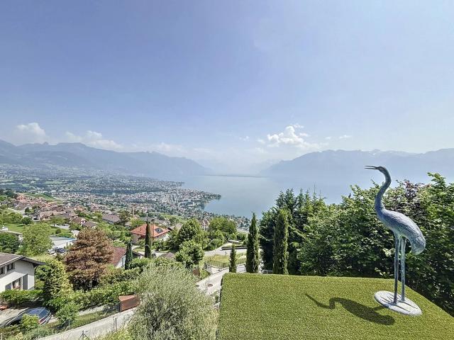 Außergewöhnliche Villa mit 6,5 Zimmern in einem privilegierten Wohnumfeld!