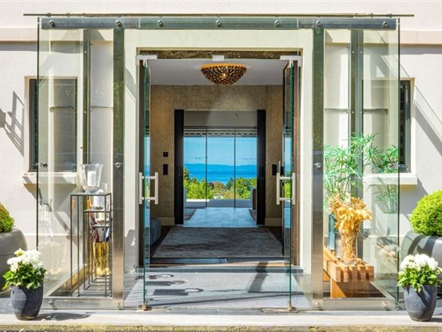 Außergewöhnliche Villa mit Aussicht, Swimmingpool und absoluter Ruhe