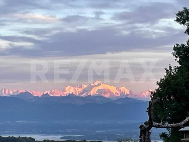 Außergewöhnliche Villa mit Panoramablick auf den Genfersee und die Alpen