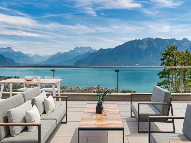 Aussergewöhnliche, zeitgenössische Villa mit Panoramablick