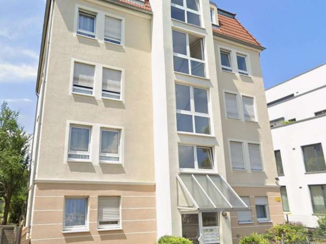 Außergewöhnliche Zweiraumwohnungmit großer Dachterrasse sucht neuen Bewohner!