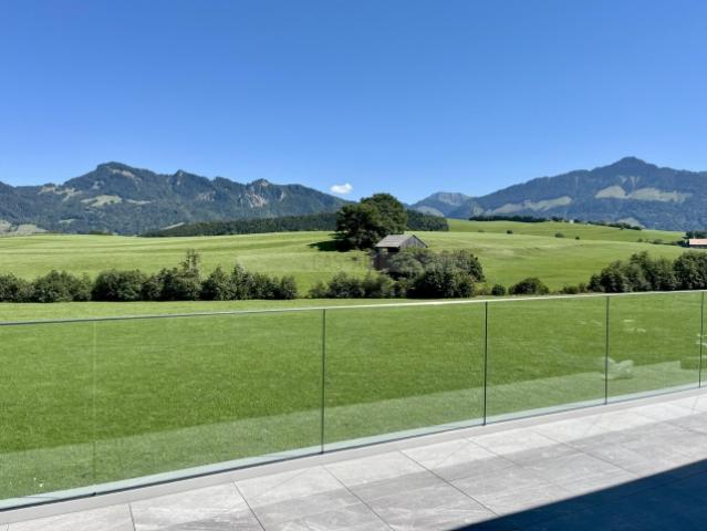 Außergewöhnliche Aussicht, in der Nähe der Autobahnauffahrt