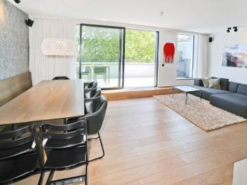 Außergewöhnliche Dachgeschosswohnung Nähe Türkenschanzpark