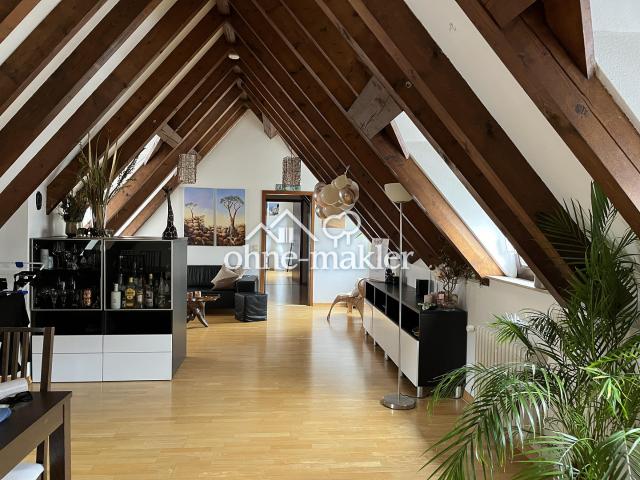Außergewöhnliche Dachgeschosswohnung in Stuttgart West