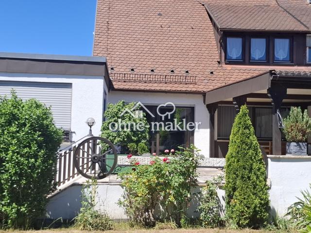 Außergewöhnliche Doppelhaushälfte Nürnberg Eibach o. Provision