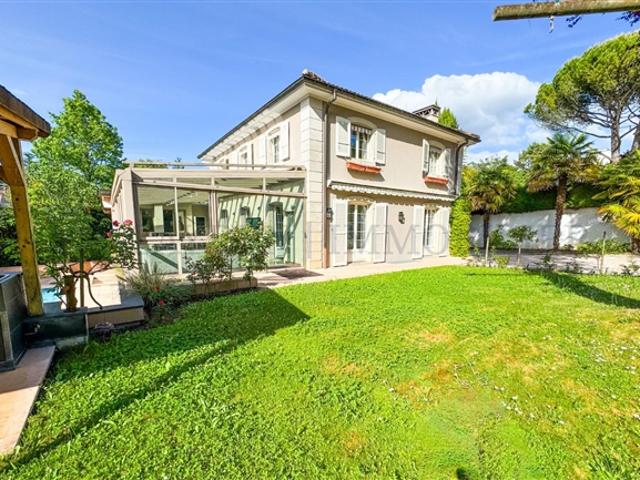 Atemberaubende Villa mit fünf Schlafzimmern