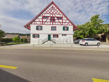 Aussergewöhnliche Maisonettewohnung mit architektonischem Highlight