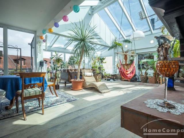 Außergewöhnlicher Designer Bungalow mit Indoor Pool, Heimkino & Smart Home in ruhiger Naturlage