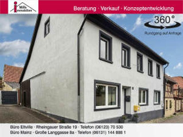 Außergewöhnliches 1 2 Familienhaus mit uneinsehbarem Innenhof und Scheune