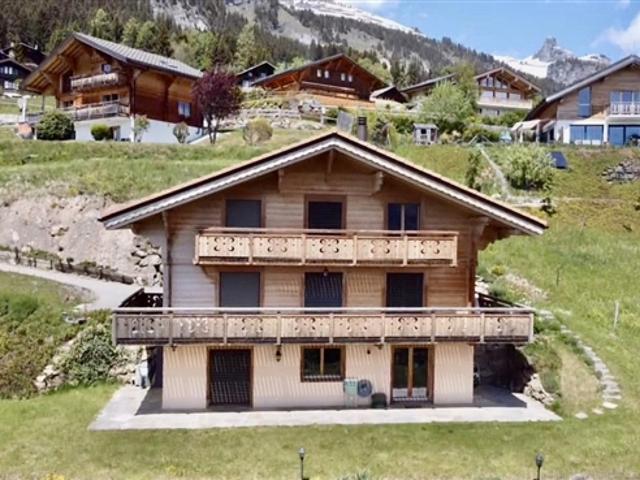 Ausgezeichnetes Chalet in Leysin