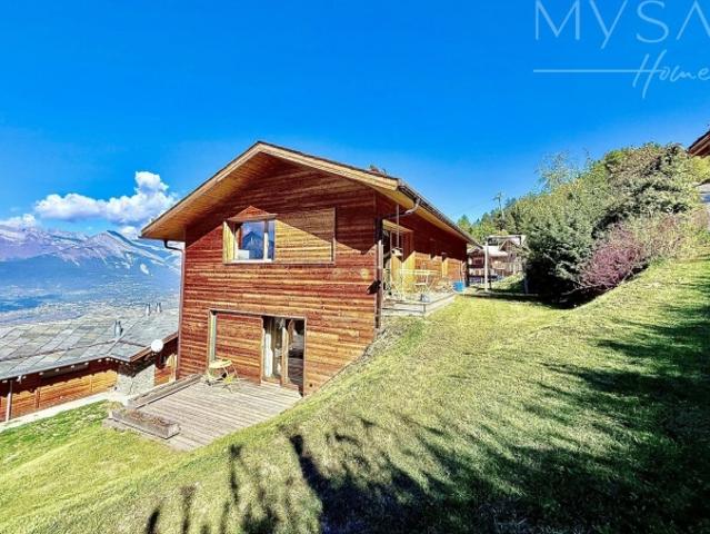 Außergewöhnliches Chalet Ski rein – Ski raus Panoramablick auf die Alpen