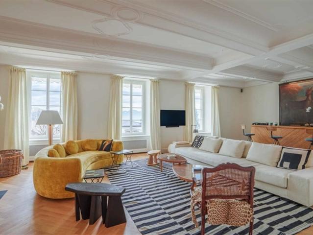 Außergewöhnliches Anwesen Luxuriöse Wohnung atemberaubende Aussicht