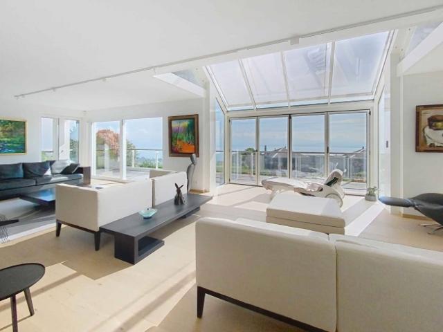 10 Room villa