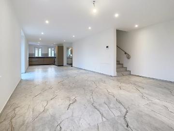 Triplex in einer renovierten alten Farm Vucherens