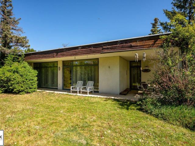 Bungalow mit großem Garten auf außergewöhnlichem Eckgrundstück in Bestlage von Inzersdorf
