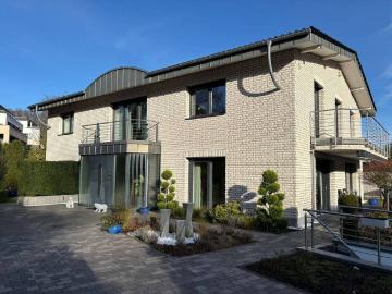 Außergewöhnliches Einfamilienhaus mit eigener Tiefgarage in der Waldstadt Iserlohn