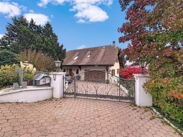 Aussergewöhnliches Haus – Autonom, profitabel und mit Raffinesse renoviert, 20 Min. von Epalinges entfernt