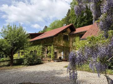 Außergewöhnliches Landhaus mitten im Böhmerwald mit 2,4ha Grund