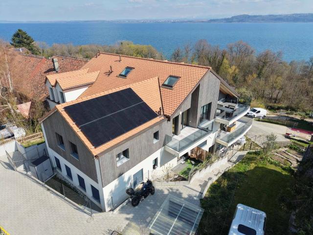 Außergewöhnliches Penthouse mit atemberaubendem Blick auf den Neuchâtelsee